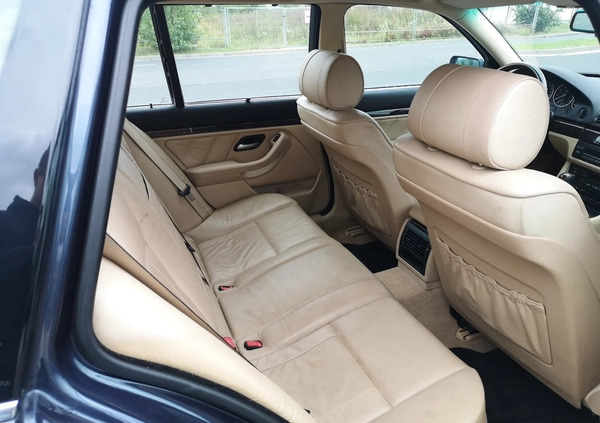 BMW Seria 5 cena 5999 przebieg: 278900, rok produkcji 2002 z Wrocław małe 56